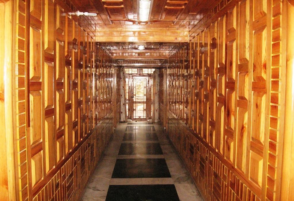 Hotel Arsh International Naini Tāl Exterior foto