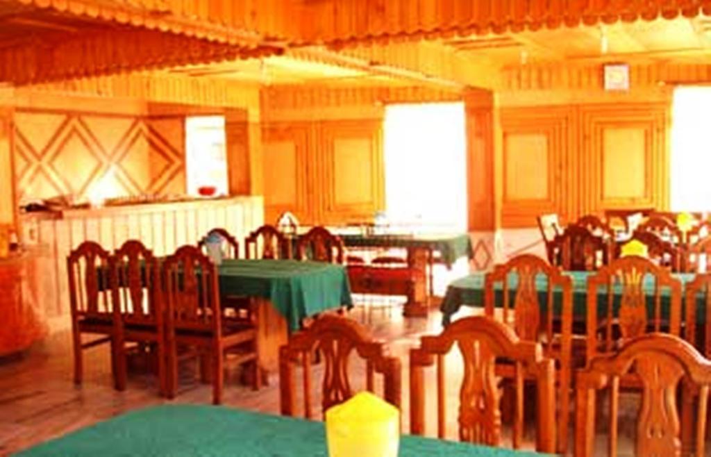 Hotel Arsh International Naini Tāl Exterior foto