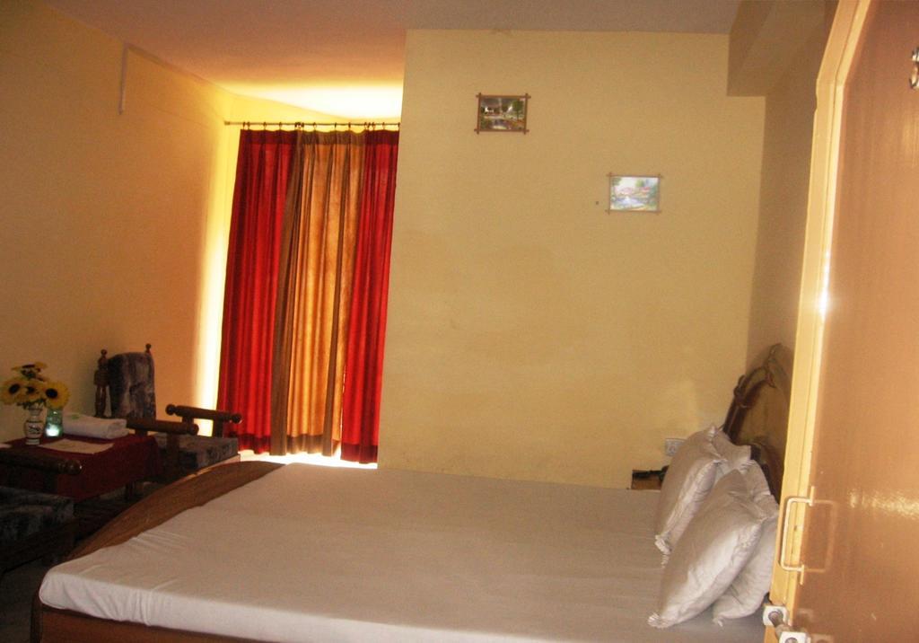Hotel Arsh International Naini Tāl Exterior foto